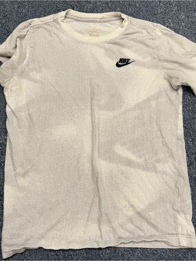 Nike tee